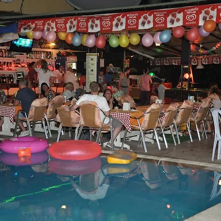 Club Sunset מרמריס