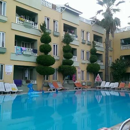 Ξενοδοχείο με διαμερίσματα Club Sunset 3*