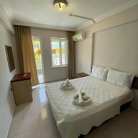 Apart-hotel Club Sunset 3*