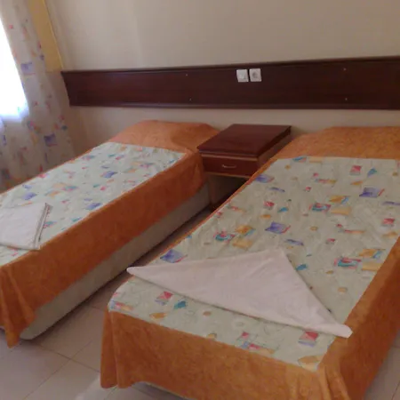 Club Sunset マルマリス