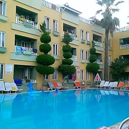 Ξενοδοχείο με διαμερίσματα Club Sunset Μαρμαρίς