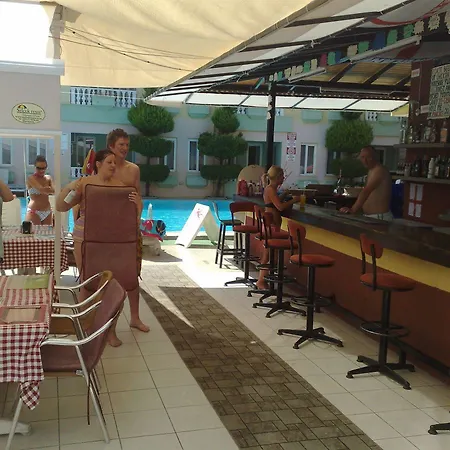 Apart-hotel Club Sunset