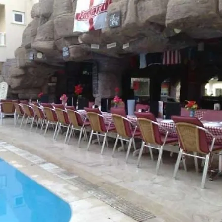 Club Sunset Aparthotel