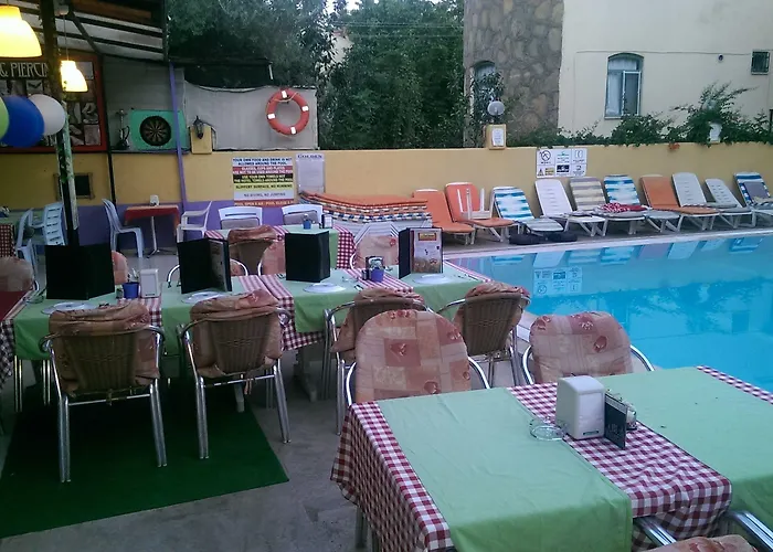 Apart Otel Club Sunset 3*